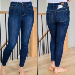 Judy Blue Call Me Back Skinny Jeans Size 11/30